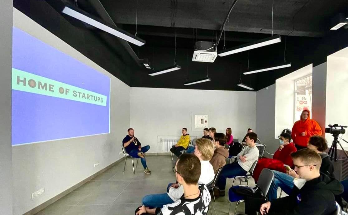 Анатолій Бойко допоміг перезапустити ХАБ ФІОТ у КПІ ім. Сікорського